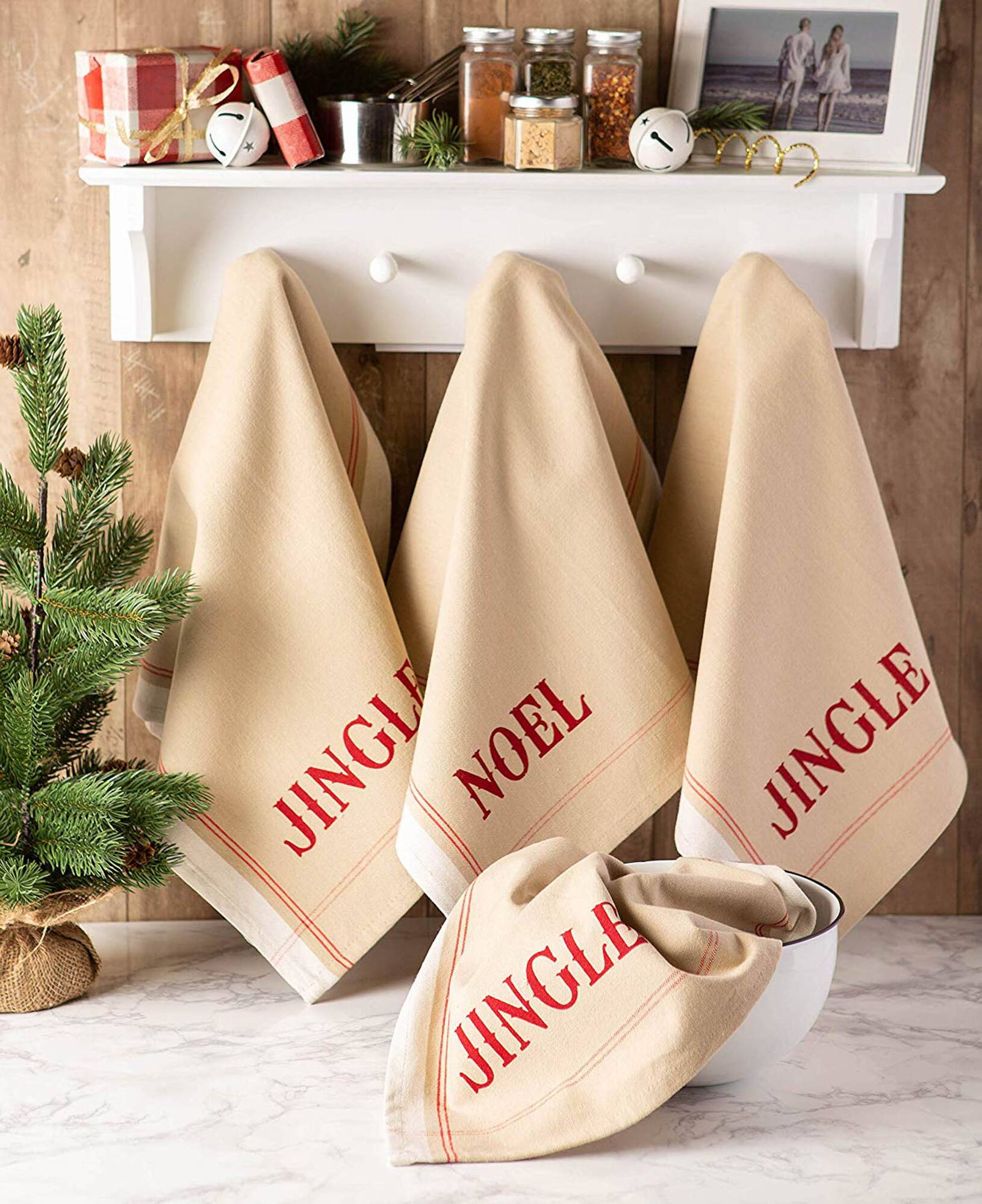 DII® Christmas Housewarming Printed Dishtowels Set